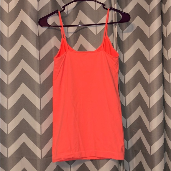 Tank top - Picture 2 of 3